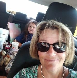 Meet your Posher, Wendy